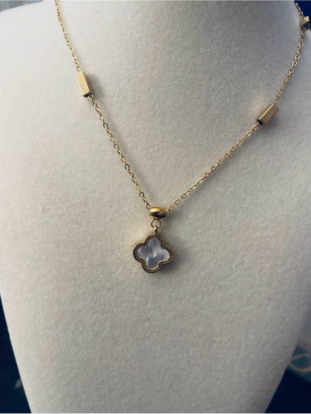 Clover Reversible Necklace